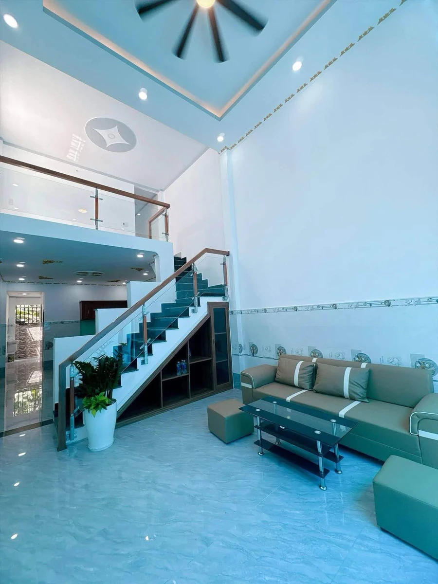 Bán nhà 3PN Dĩ An, 75m2, giá 2 tỷ 150 triệu - Ảnh thu nhỏ 2