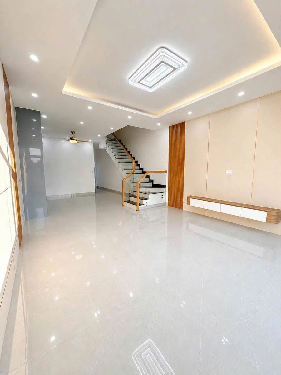 Bán nhà mặt tiền Phan Đăng Lưu 170m² 3PN Long Điền - Ảnh thu nhỏ 2