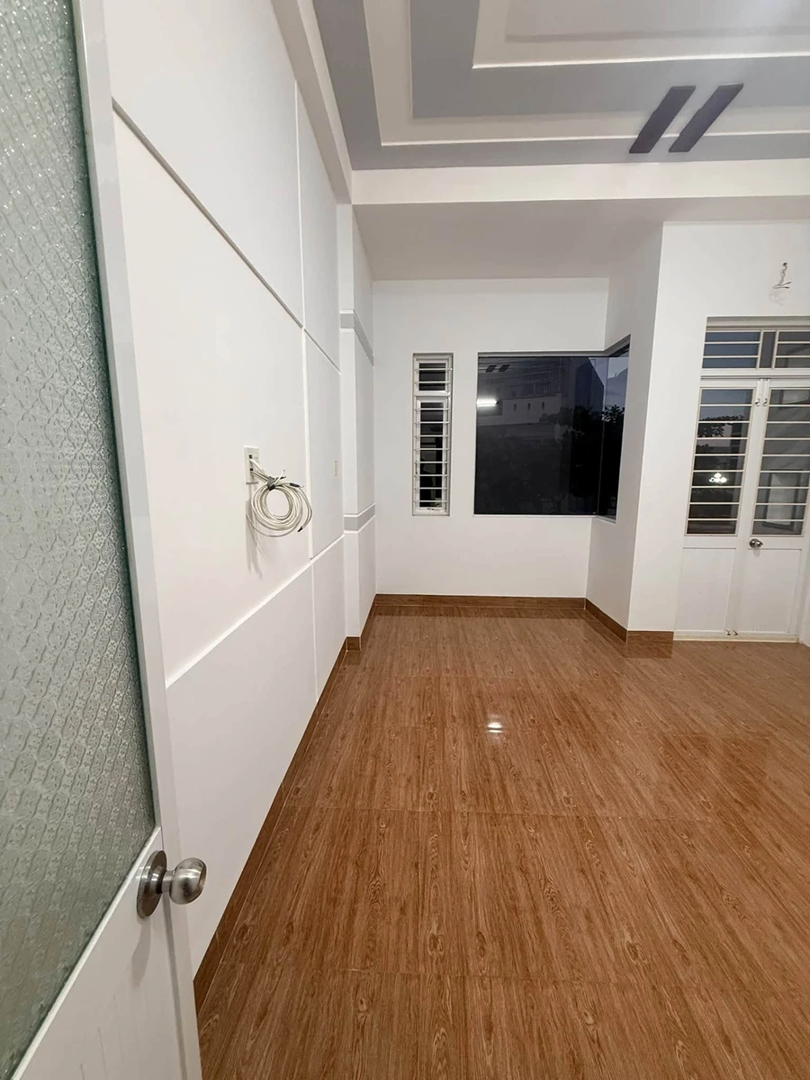 Nhà mặt tiền 3 tầng 48m² gần Lê Thanh Nghị, Quy Nhơn, 4 tỷ - Ảnh thu nhỏ 4