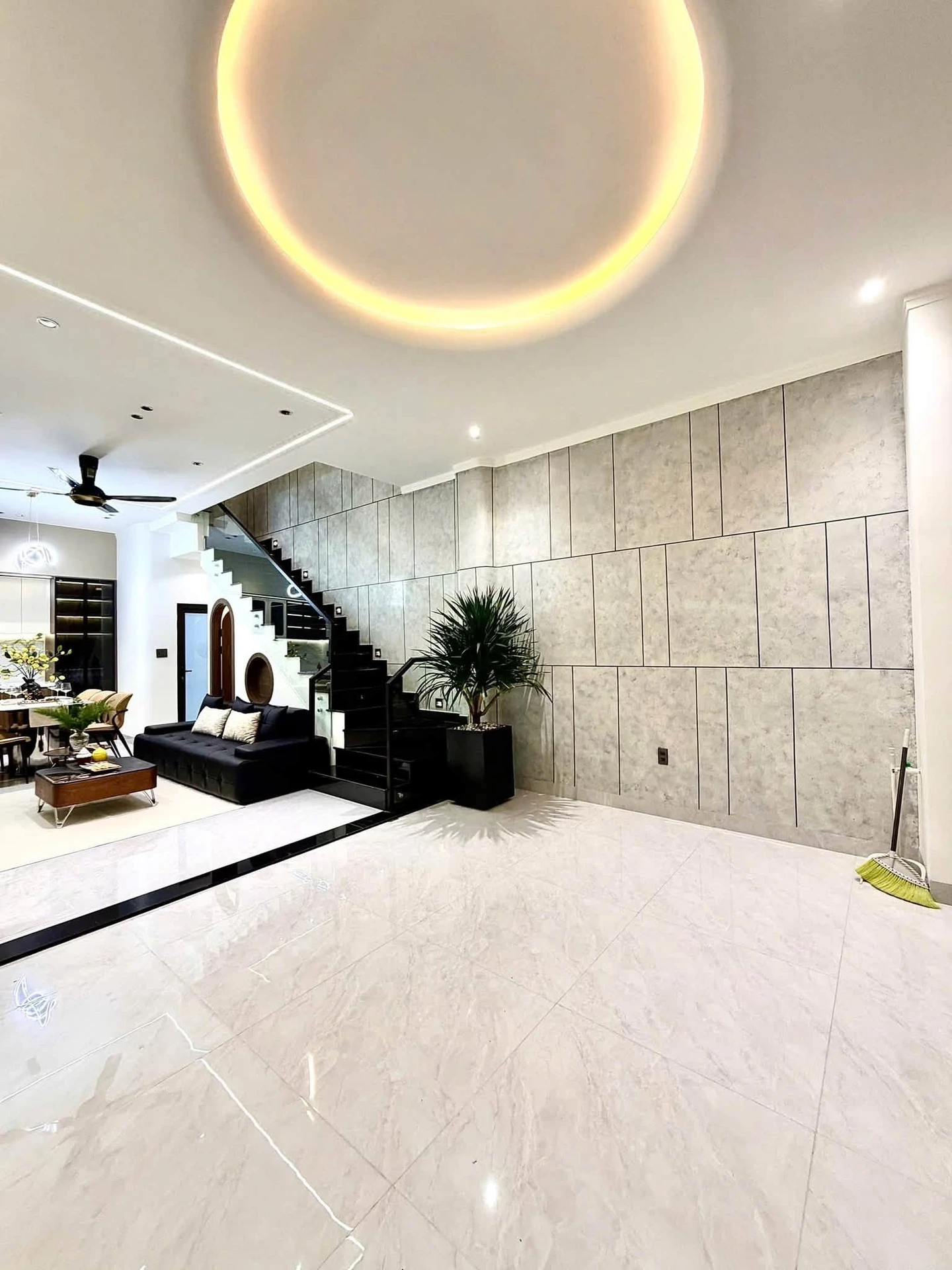 Bán nhà 3 tầng 56.65m² full nội thất Bình Tân - Ảnh 1