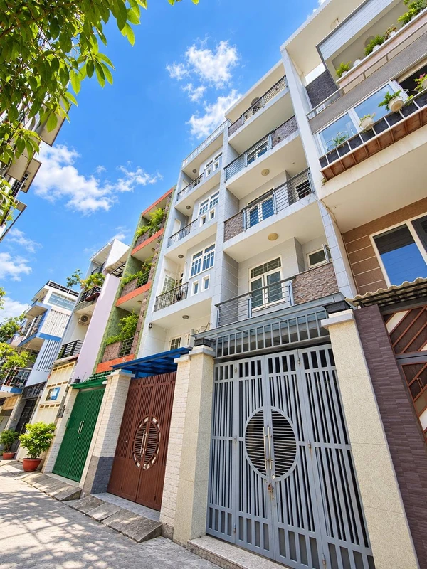 Bán nhà 5 tầng 95m2 gần chợ Bà Chiểu, Bình Thạnh 14.1 tỷ