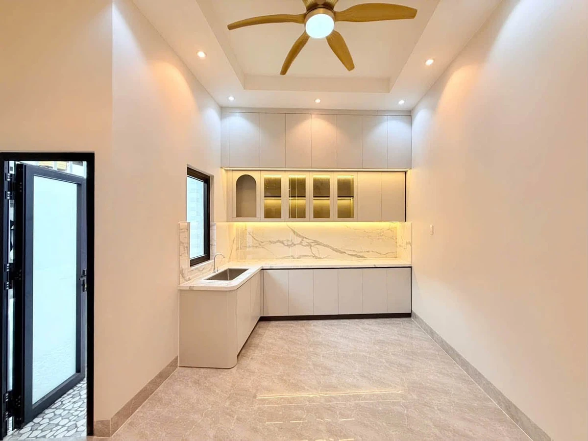 Bán nhà hai mặt tiền Sương Nguyệt Ánh, Rạch Giá, 88m², 4PN - Ảnh thu nhỏ 3