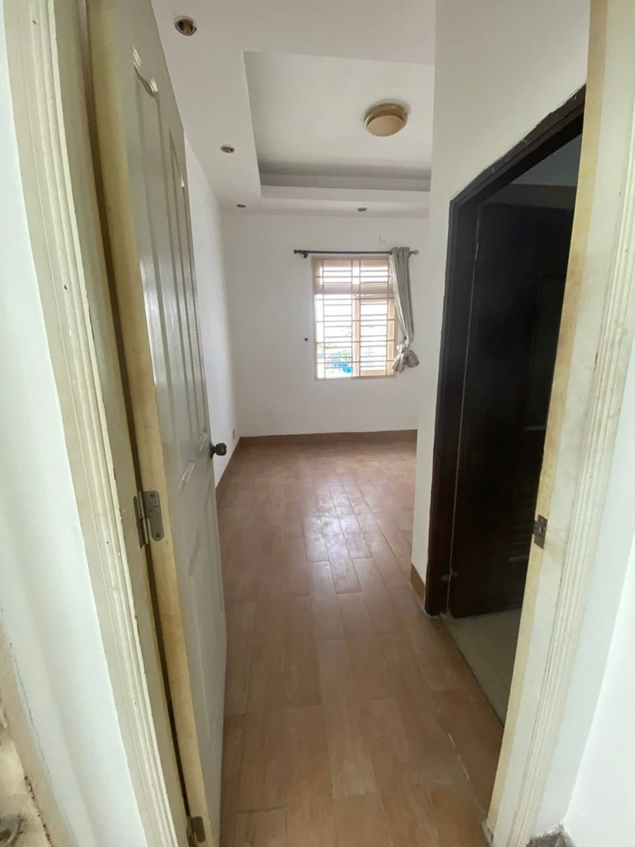 Bán nhà phố 4PN, sân thượng, 75m² Tỉnh Lộ 10, giá 4.55 tỷ - Ảnh thu nhỏ 2