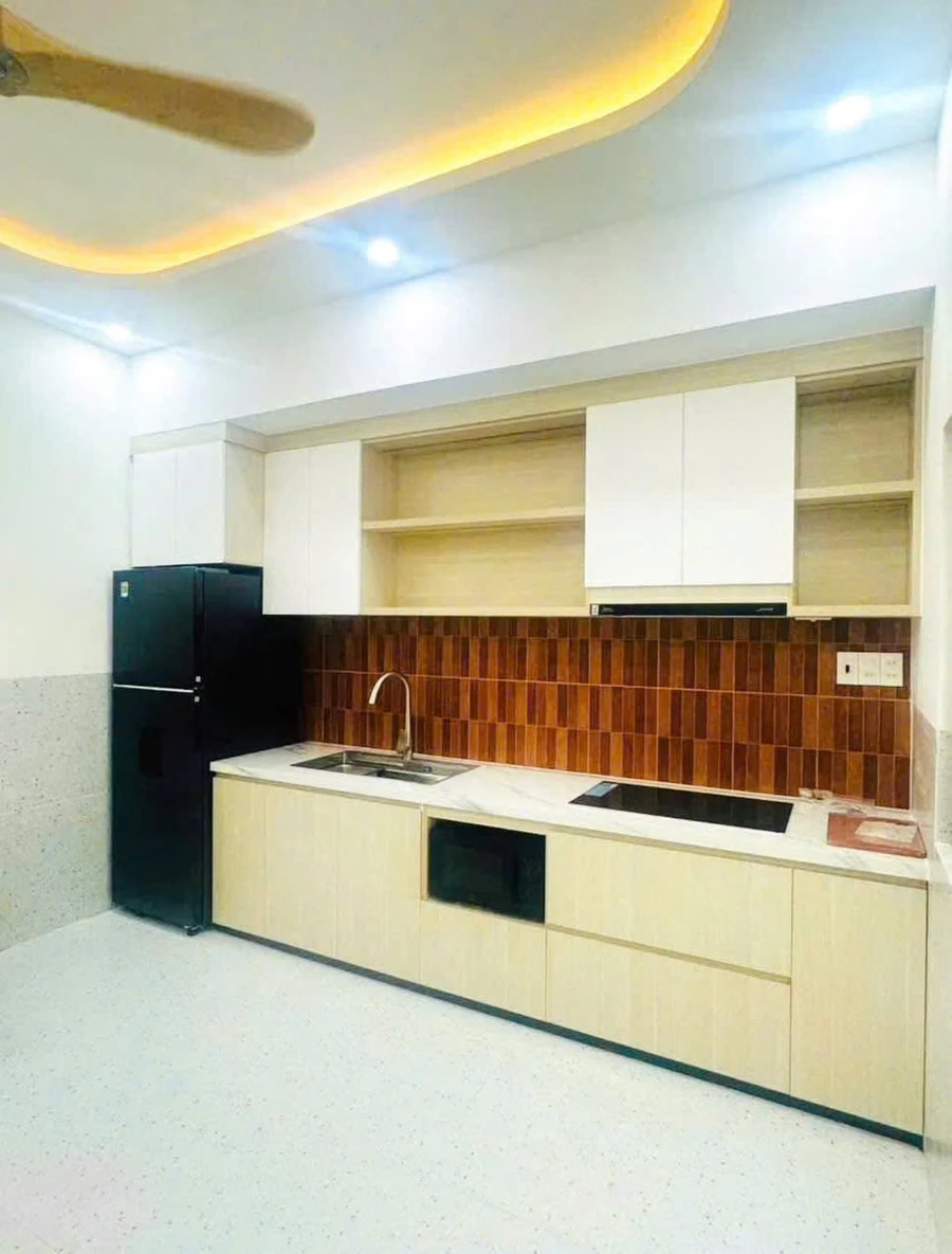 Cho thuê nhà 80m², 2 phòng ngủ, full nội thất đường Phạm Tu, Vĩnh Hải, Nha Trang - Ảnh 1