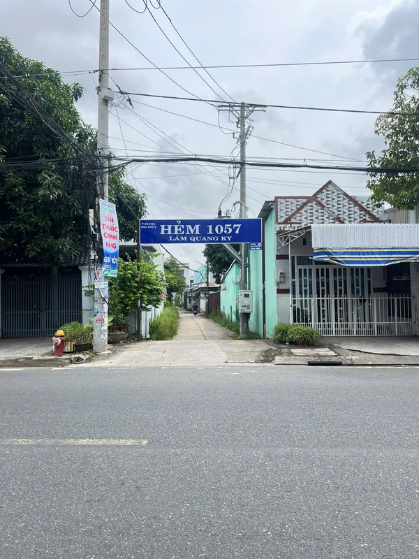 Bán nhà 1 trệt 2 lầu 5x20m hẻm 1057 Lâm Quang Ky, Rạch Giá, giá 2,69 tỷ