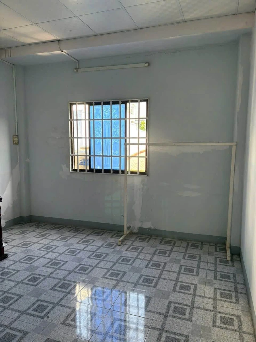 Bán nhà và đất 300m2 mặt tiền 15m tại Long Hậu, Cần Giuộc, Long An - Ảnh thu nhỏ 3
