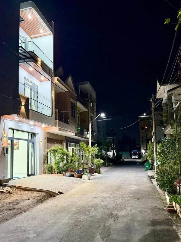 Nhà bán 5 phòng ngủ, 256m², khu dân cư Cà Phê Lộc Vừng, Đồng Nai