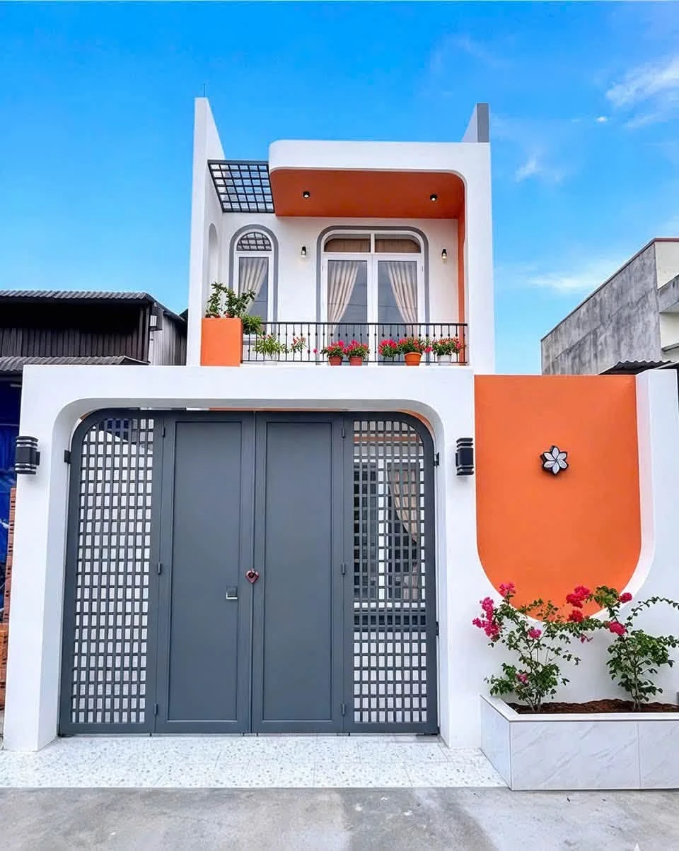 Bán nhà lầu 3 phòng ngủ 5x18m hẻm Trịnh Phong Đáng, Long Hoa, Tây Ninh - Ảnh 1