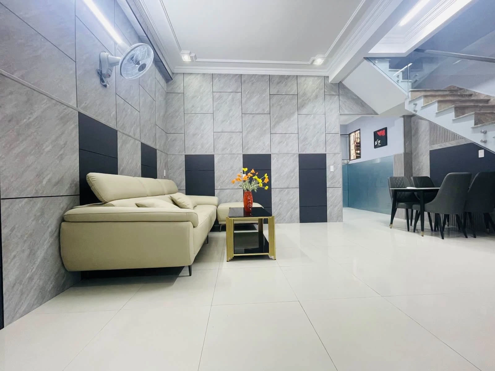 Bán nhà 2 tầng 70m² 3PN Trương Định gần biển - Ảnh 1