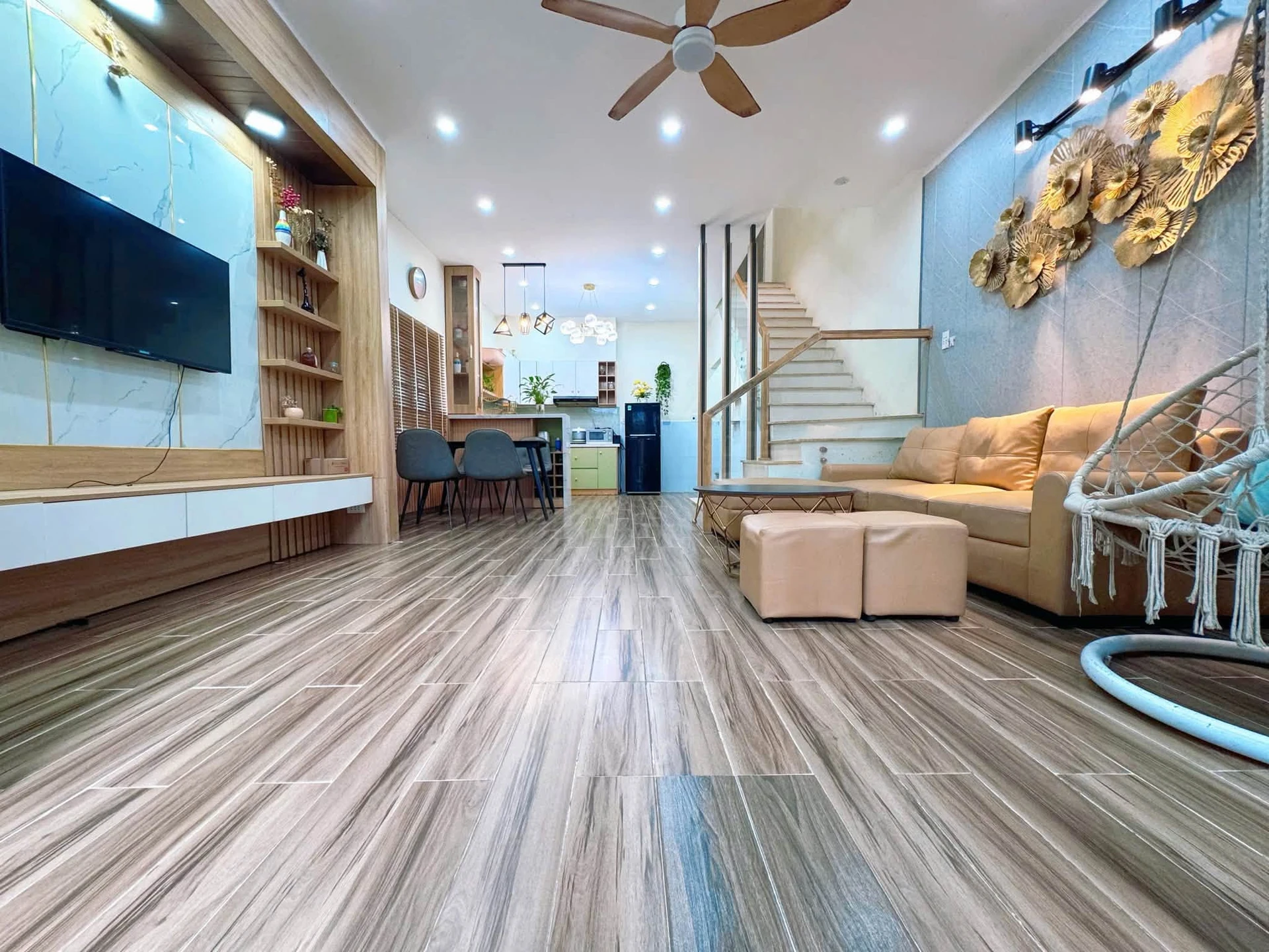 Bán nhà 2 tầng 45m2, 2PN, mặt tiền Hoàng Diệu, Đà Nẵng - Ảnh 1