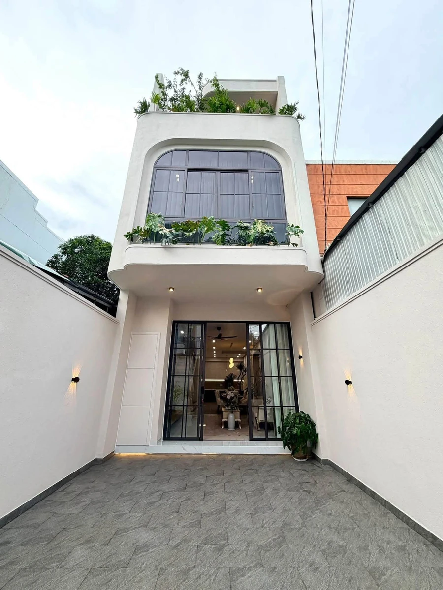 Bán nhà mặt tiền Xuân Diệu 4PN 84,6m², sát Trung Nguyên 8,39 tỷ - Ảnh 1