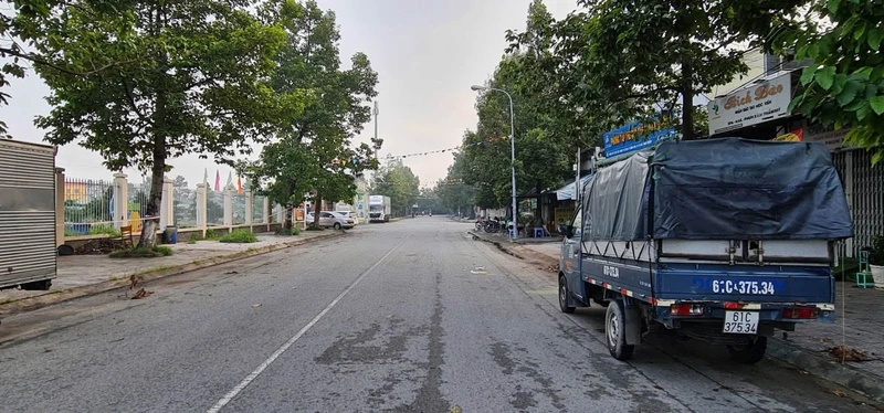 Bán nhà mặt tiền kinh doanh 114m2 Dĩ An