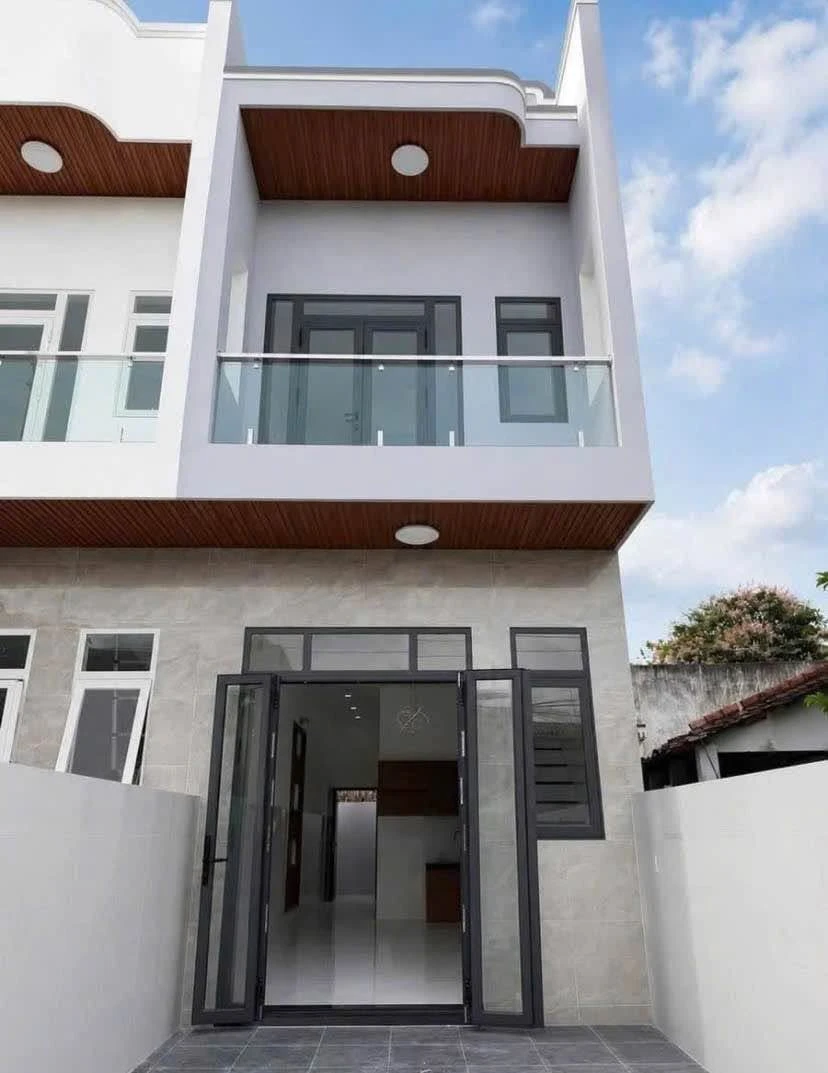 Bán nhà 1 trệt 1 lầu 2PN 120m2 Tân Uyên 1,75 tỷ - Ảnh 1