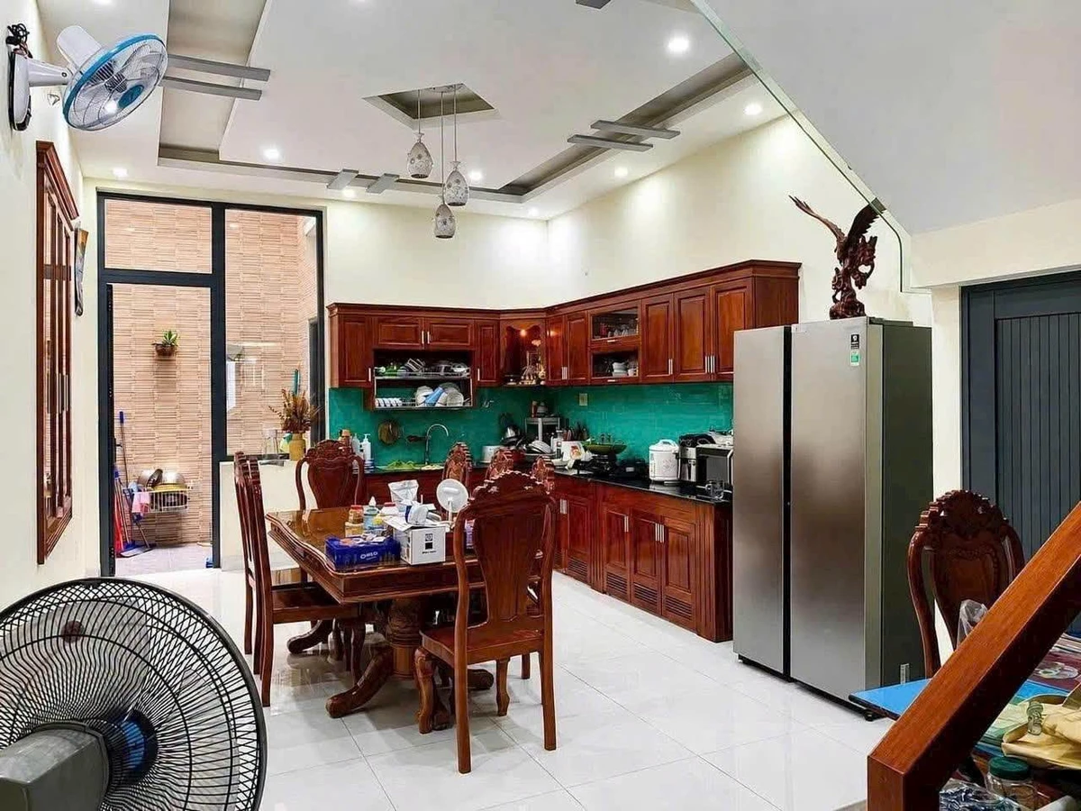 Bán nhà 1 trệt 3 lầu mặt tiền Hồ Biểu Chánh 97m2, 11 tỷ - Ảnh thu nhỏ 3