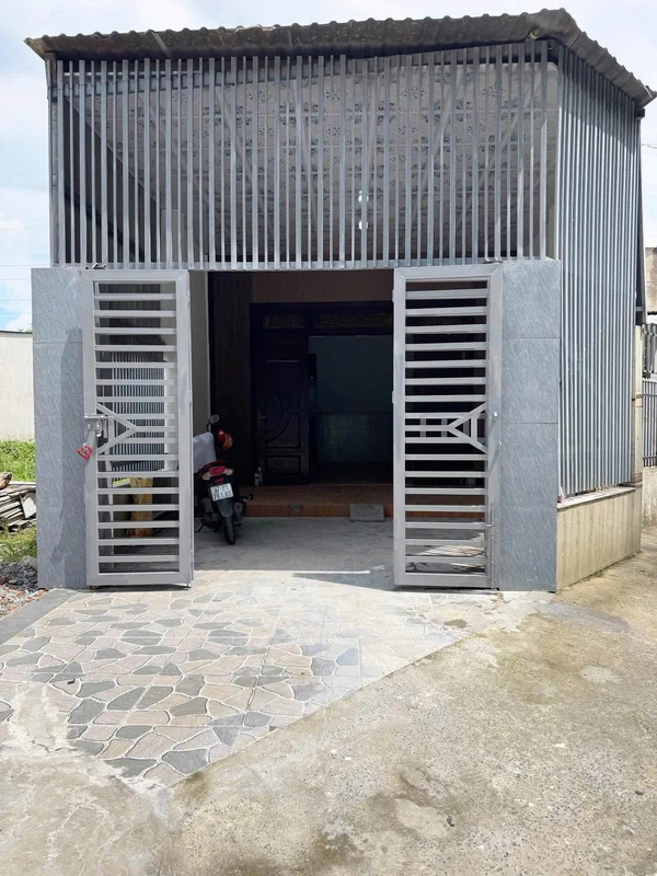 Bán nhà 3PN 2WC 100m2 Hòa Phú Bình Dương 1,99 tỷ
