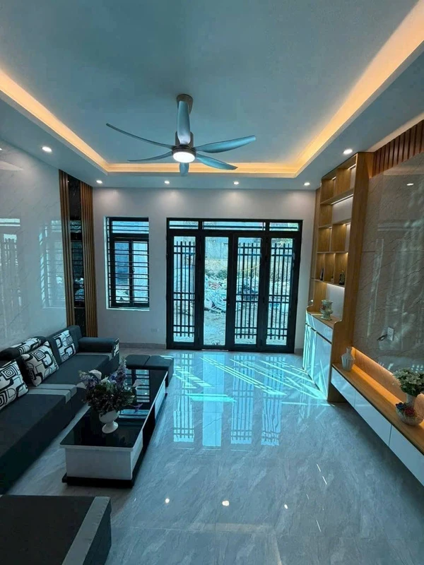Bán nhà 3 tầng 45m2 ngõ Tự Đoài, Cẩm Thượng, TP Hải Dương, giá khoảng 2 tỷ