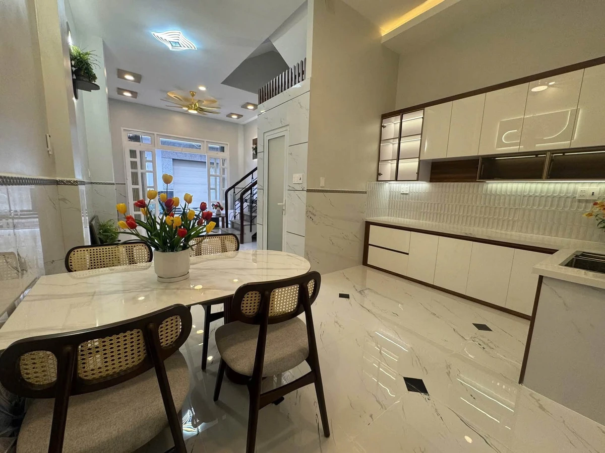 Bán nhà mới xây HXH 4x14 sau lưng Đầm Sen, Quận 11, giá 6,7 tỷ - Ảnh thu nhỏ 4