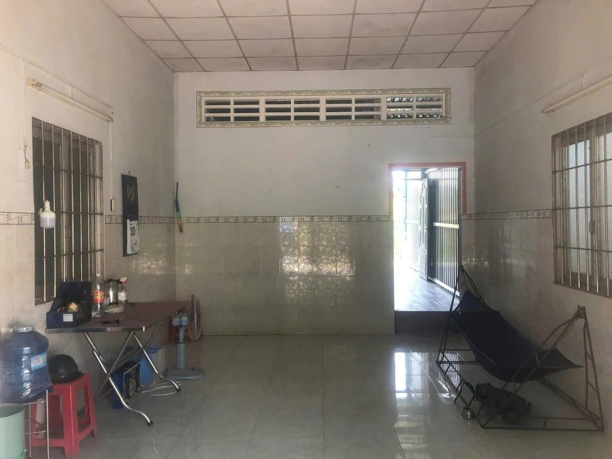 Bán nhà hẻm xe 16 chỗ xã Lợi Bình Nhơn 85,8m², 850 triệu - Ảnh 1