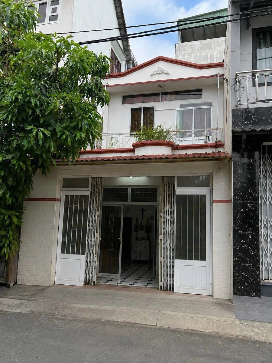 Bán nhà mặt tiền kinh doanh 60m2 trệt lầu Linh Trung - Ảnh 1