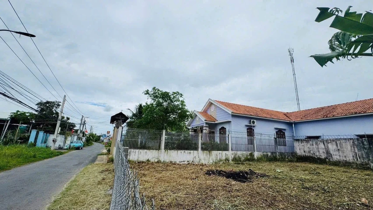 Bán đất mặt tiền Nguyễn Văn Trung, Bến Tre, 248,8m² - 1 tỷ 550 triệu - Ảnh thu nhỏ 4
