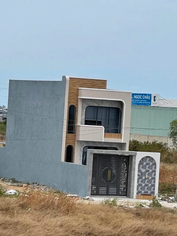 Bán nhà 1 trệt 1 lầu Long Hải 60m², 3 phòng - 2 tỷ 299 triệu