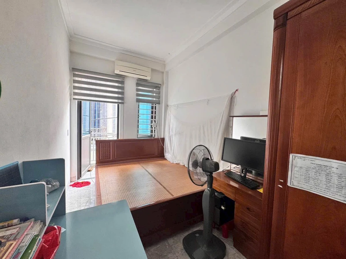 Bán nhà 2 tầng 54m² mặt tiền 5m Quận 1 giá 2 tỷ - Ảnh thu nhỏ 3