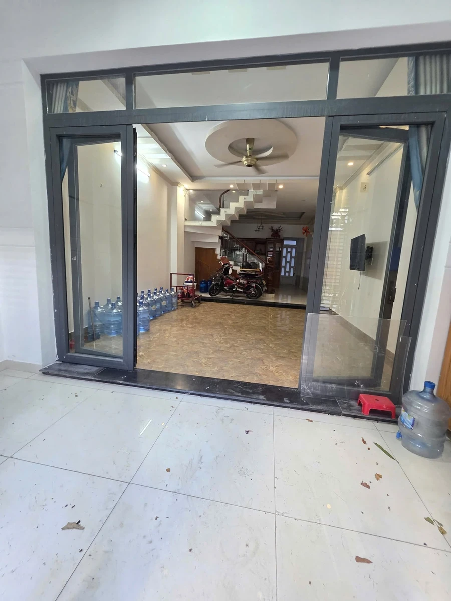 Bán nhà hoàn công 3 tầng 62m² gần Làng Đại Học Quốc Gia - Ảnh thu nhỏ 2
