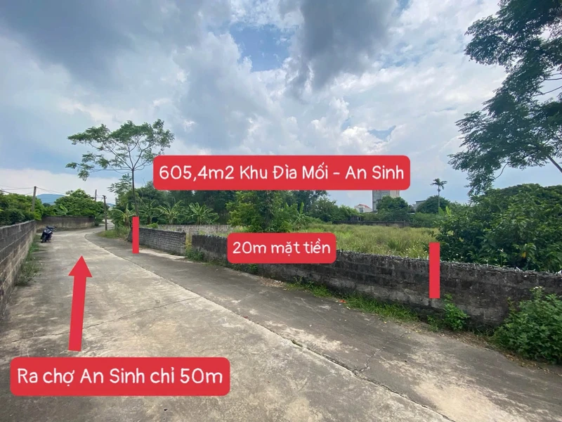 Bán đất 605.4m2 mặt tiền Quảng Ninh 1.7 tỷ