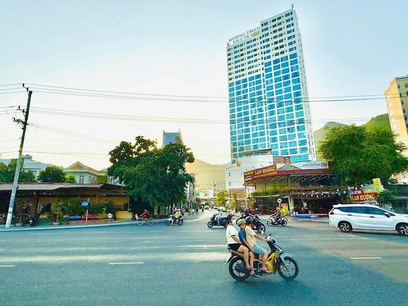 Bán lô đất mặt tiền Dương Hiến Quyền 229,7m² gần biển Nha Trang