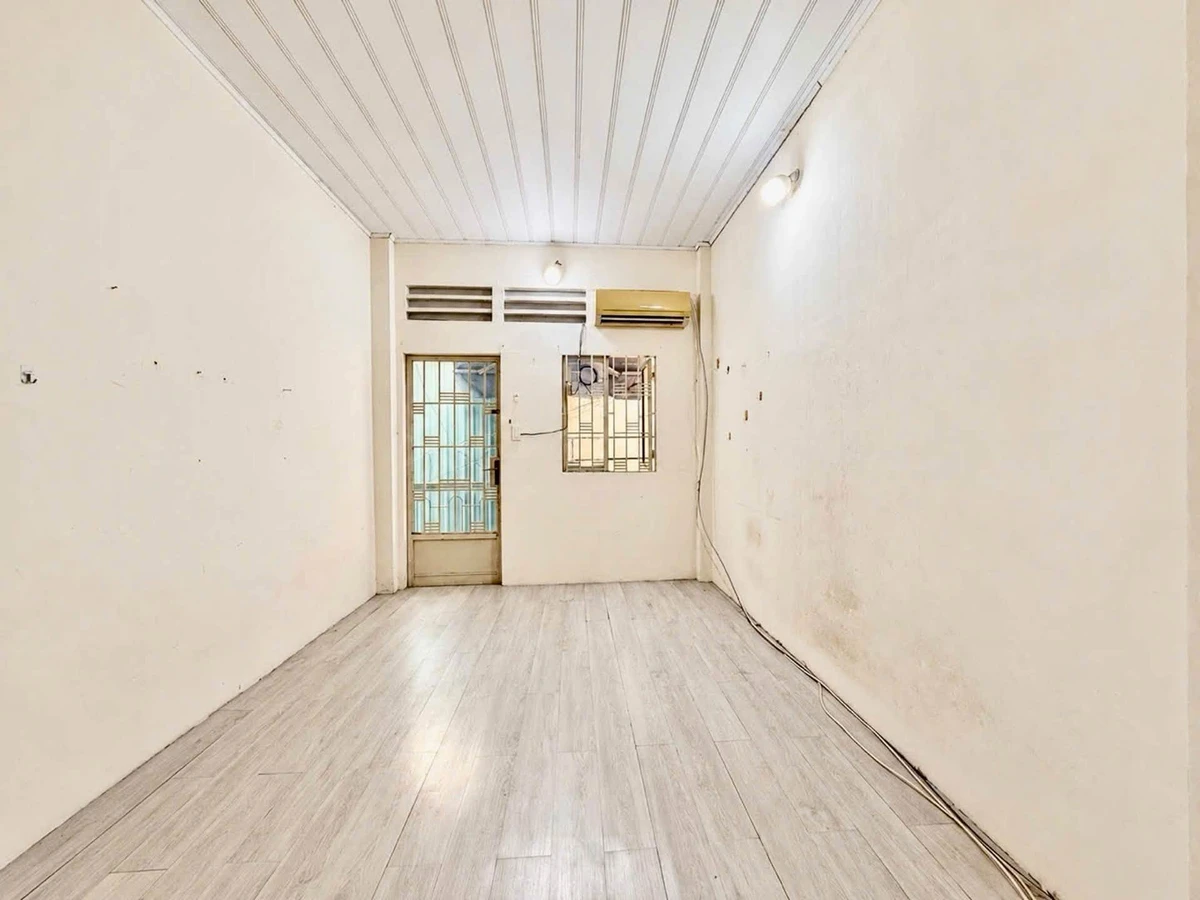 Bán nhà 3 tầng 80m² 4PN gần Chợ Bà Chiểu, sổ hồng riêng - Ảnh thu nhỏ 2