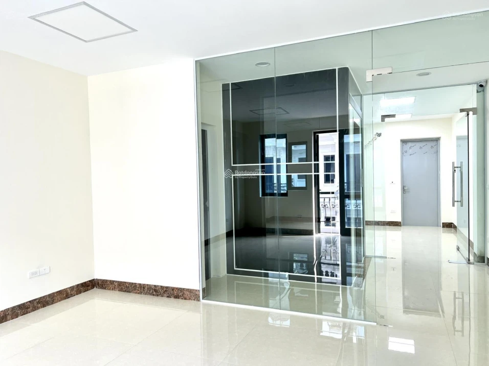 Cho thuê văn phòng có thang máy - tại KĐT Kiến Hưng Luxury - Ảnh 1