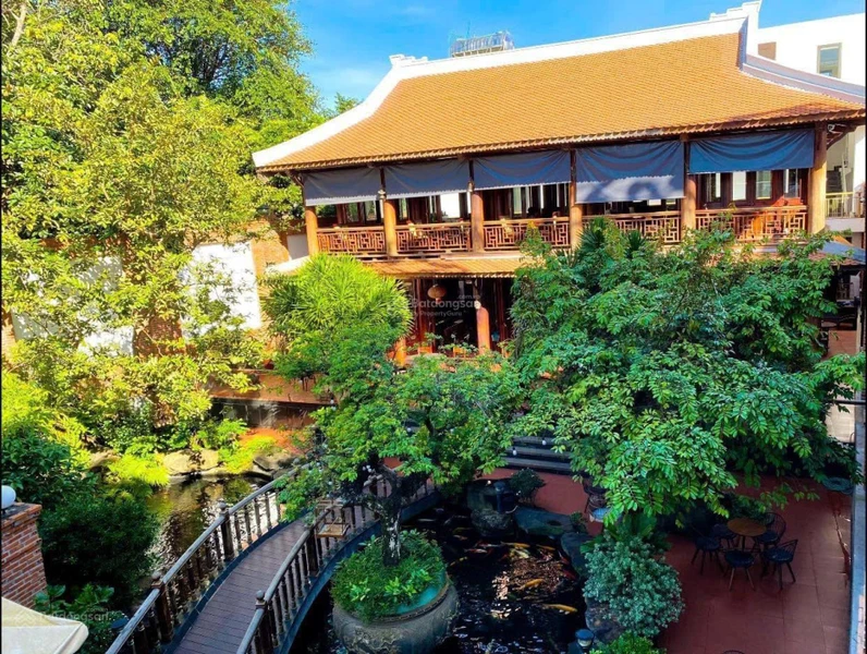 Chuyển nhượng nhà mặt phố Suối Hội Phú Pleiku: 1250m2, sẵn hạ tầng cao cấp, sổ hồng chính chủ