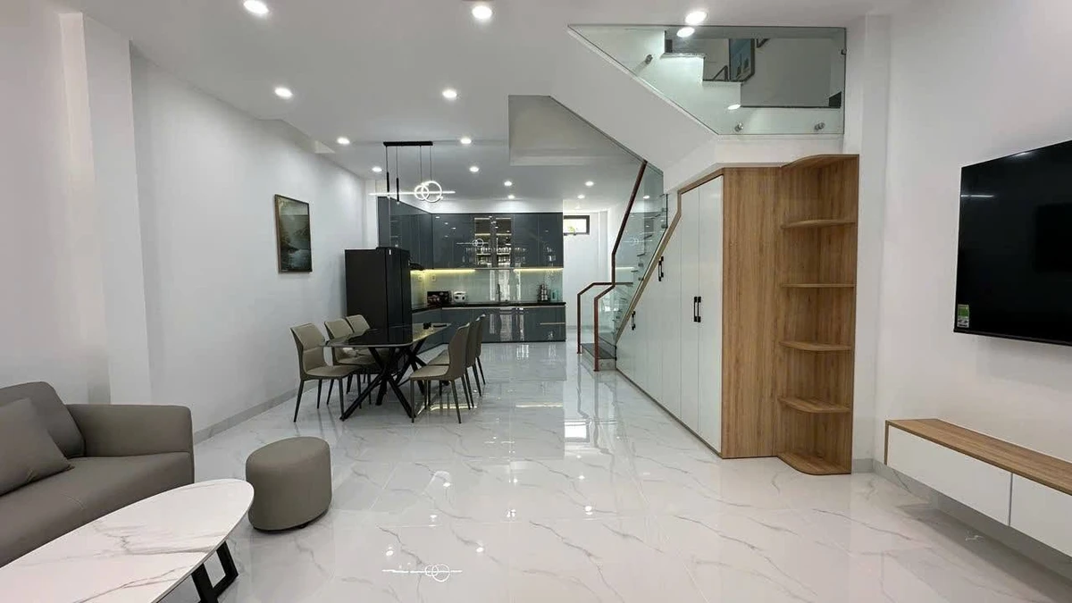Bán nhà phố 4 tầng 73m2 Phạm Văn Đồng Nha Trang 11.5 tỷ - Ảnh thu nhỏ 2