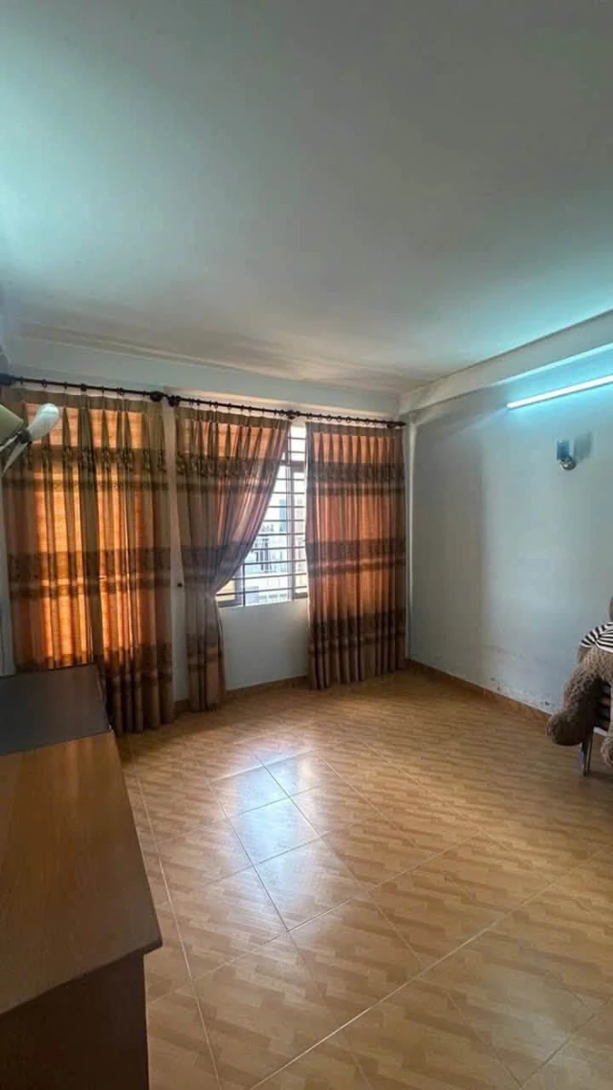 Bán nhà hẻm 5m 4 tầng BTCT 4,1x11m 4PN 4WC tại Hòa Bình, Quận 11 giá 6 tỷ - Ảnh thu nhỏ 3