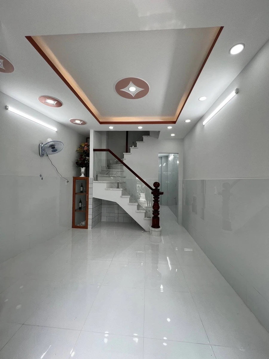 Bán nhà mặt tiền 51m2 3 tầng 4PN Phường Phú Định, Quận 8, giá 5,9 tỷ - Ảnh thu nhỏ 2