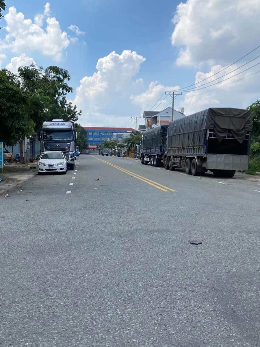 Bán kho Phú Tân 158.8m2, giá 5 tỷ 100 triệu - Ảnh thu nhỏ 2