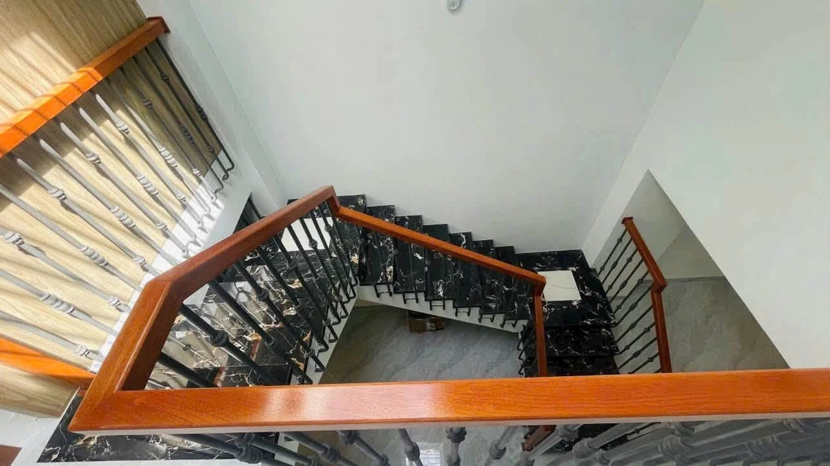 Bán nhà 2 tầng 97m² full nội thất, 7,3 tỷ, Nha Trang - Ảnh thu nhỏ 2