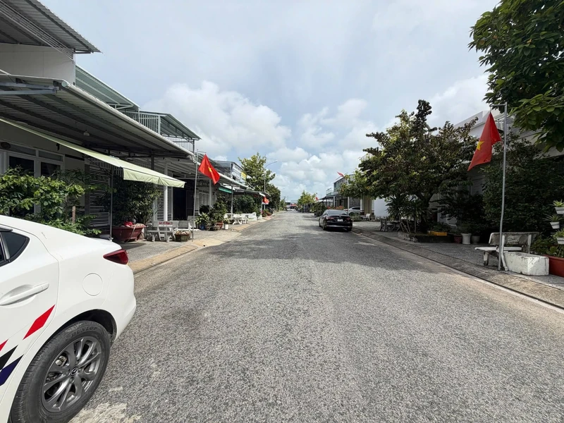 Bán nhà 1 trệt 1 lầu 3PN, 100m², An Giang 2 tỷ