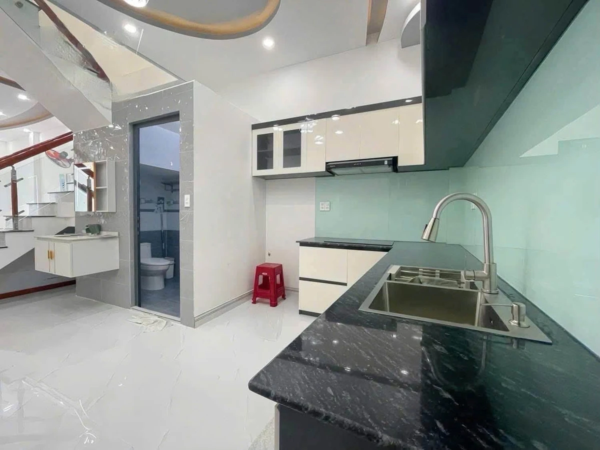 Bán nhà 90m2, 3 phòng ngủ, sân xe hơi, gần chợ Tân Bình, Phường Tân Triều - Ảnh thu nhỏ 2