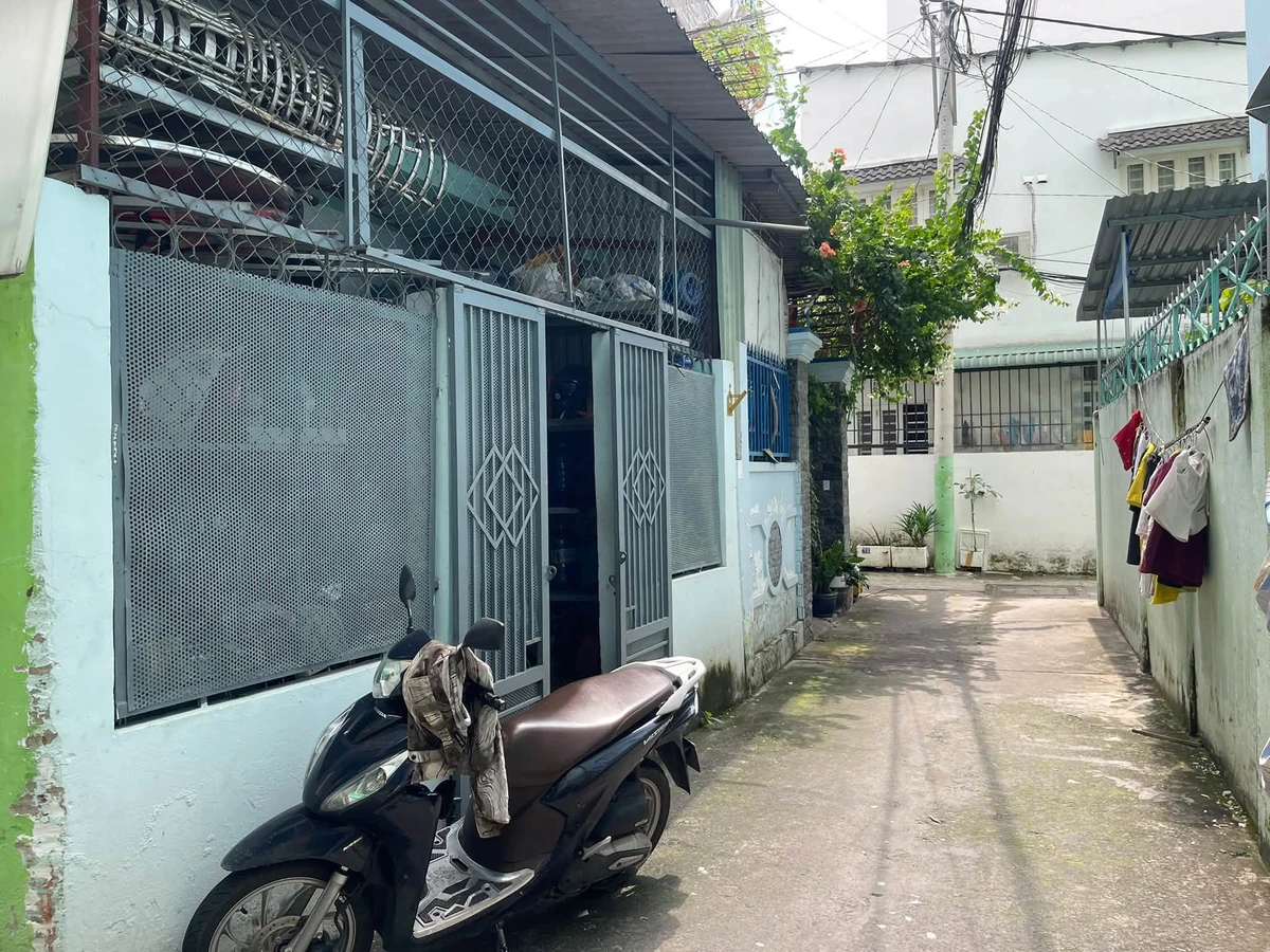 Bán nhà Thủ Đức gần mặt tiền đường, 4,63m x 15,3m, 6,5 tỷ - Ảnh thu nhỏ 4