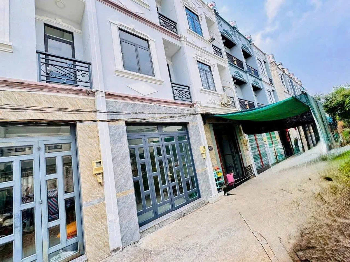 Bán nhà 3x10m trệt 2 lầu 4PN 3WC Nhà Bè 2 tỷ 1 - Ảnh thu nhỏ 2
