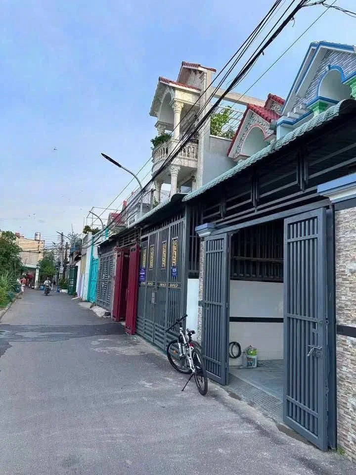 Bán nhà lầu trệt 86.5m² 3 phòng Phường Dĩ An 4.8 tỷ - Ảnh 1