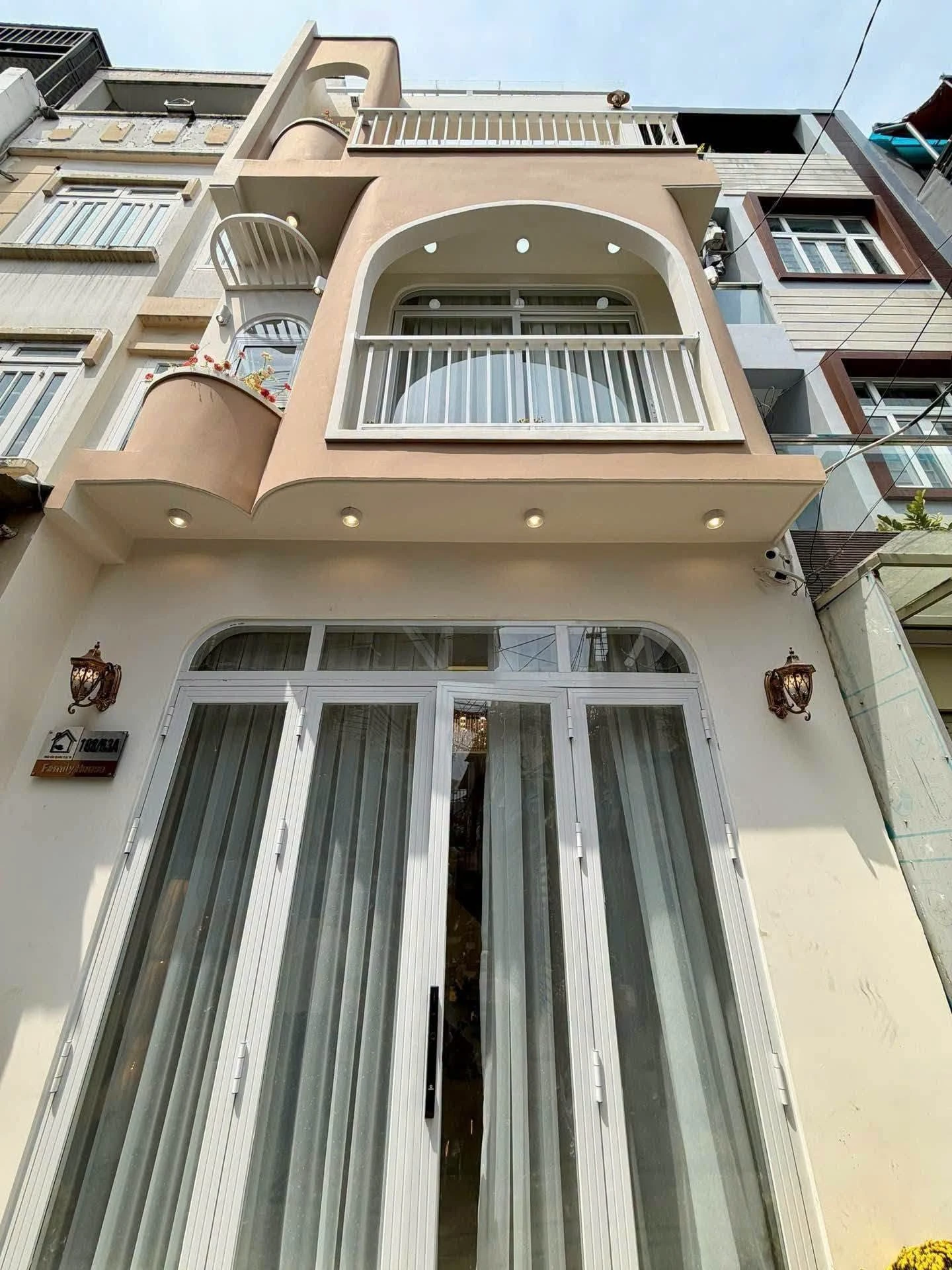 Bán nhà mới 3 tầng 54m2 đường Trần Văn Quang, Tân Bình giá 8,8 tỷ - Ảnh 1