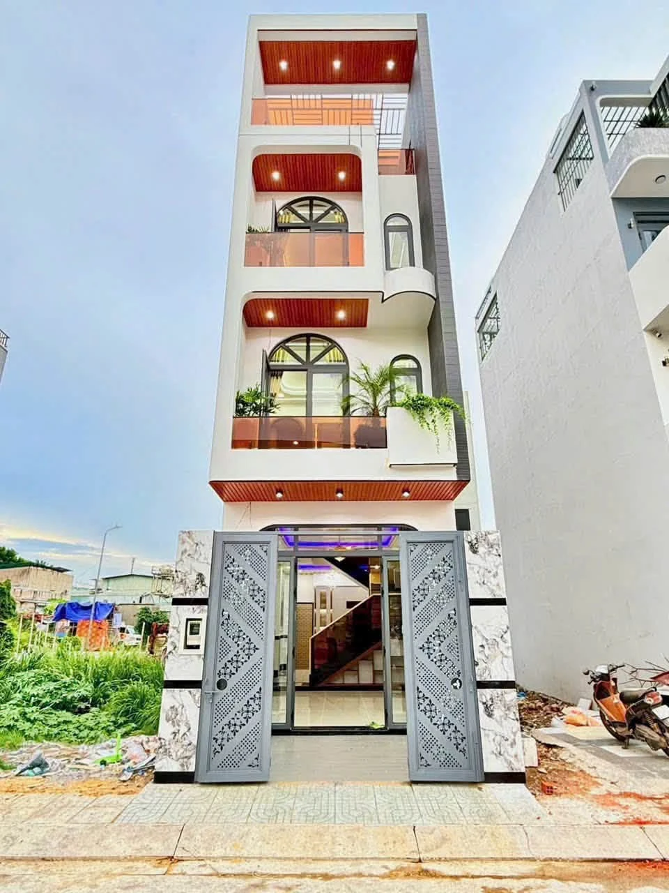 Bán nhà phố hoàn công 4 tầng 55,3m2, 4PN, giá 5,999 tỷ tại Bình Chiểu, Thủ Đức - Ảnh 1