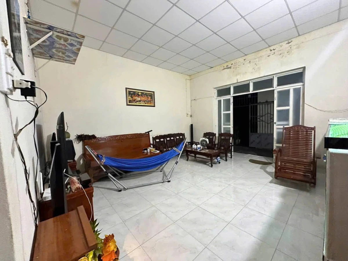 Bán nhà mặt tiền đường nhựa 7m, 95m2 khu TĐC Hàm Liêm, gần KCN Phan Thiết, giá 1,4 tỷ - Ảnh thu nhỏ 2