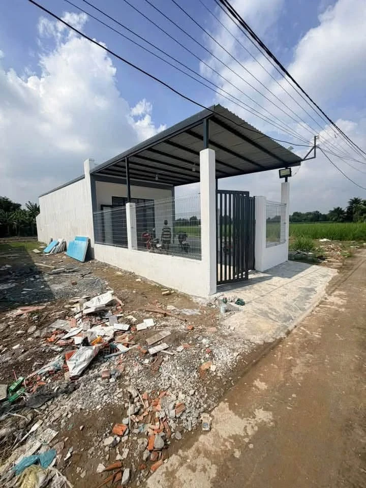 Bán nhà 2 phòng ngủ Xã Long Cang Tây Ninh 1.35 tỷ - Ảnh thu nhỏ 3