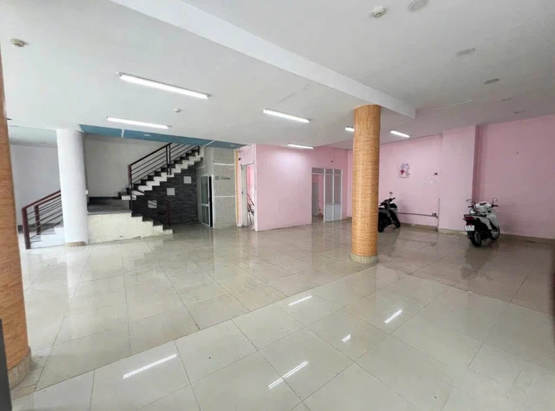Cho thuê mặt bằng kinh doanh 255m² đường Nguyễn Ái Quốc, gần chung cư A6 A7, giá 45 triệu/tháng