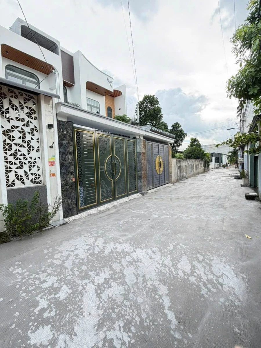 Bán nhà lầu tại KP3 Trảng Dai, 5x21m, 3 phòng ngủ, 4 tỷ 390 triệu - Ảnh thu nhỏ 2