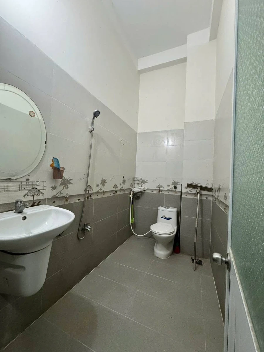 Bán nhà mặt tiền Nguyễn Hoà Quy Nhơn 40m2 3 tầng 3PN - Ảnh thu nhỏ 5