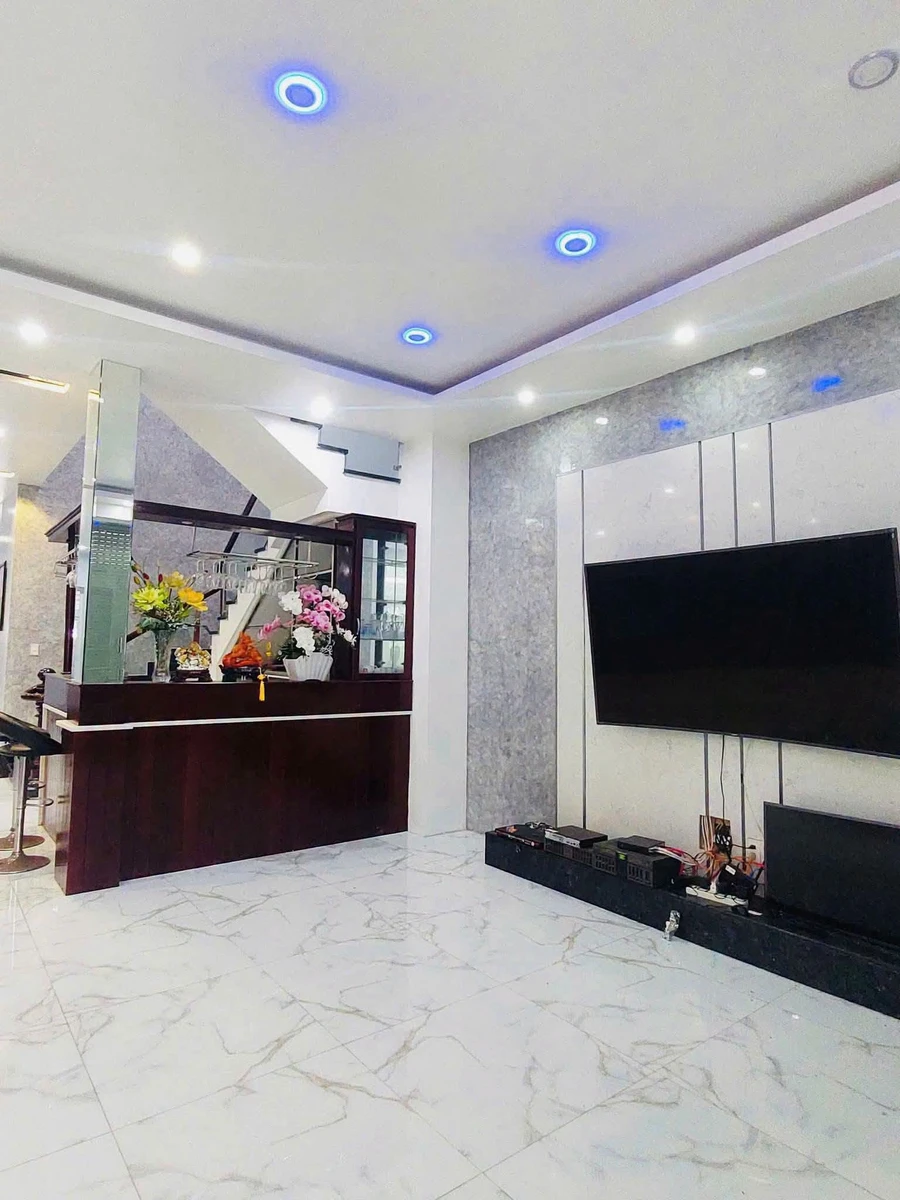 Bán nhà biệt thự 10x27 đường Võ Văn Tần, Rạch Giá, An Giang giá 6,9 tỷ - Ảnh thu nhỏ 4